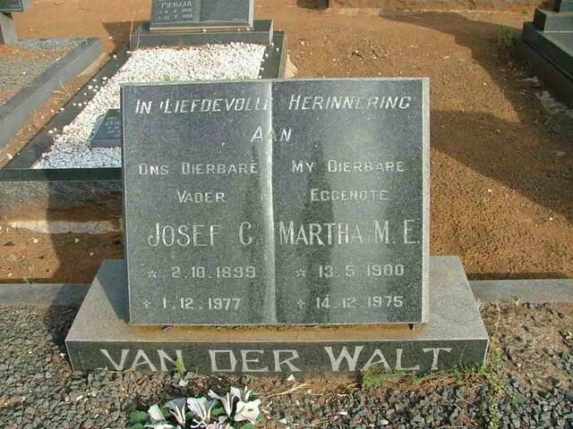 WALT Josef C., van der 1899-1977 & Martha M.E. 1900-1975