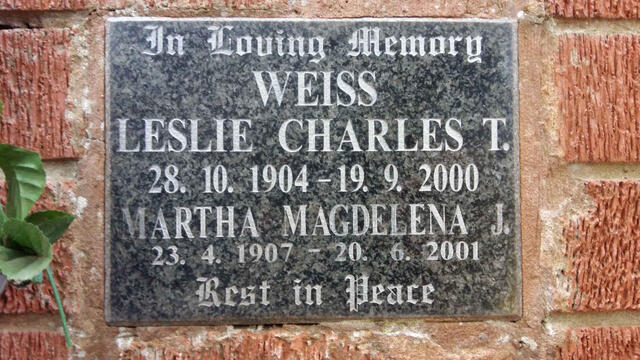 WEISS Leslie Charles T. 1904-2000 & Martha Magdalena J. 1907-2001