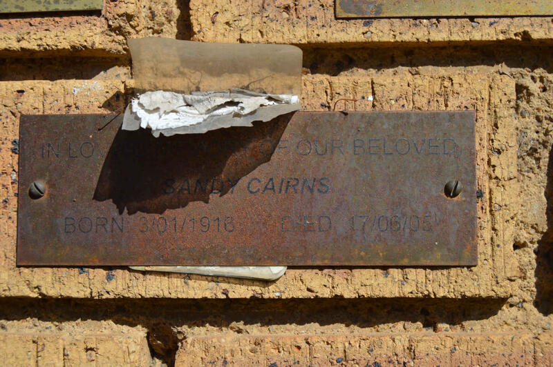 CAIRNS Sandy 1916-2005
