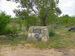 Mpumalanga, WHITE RIVER district, Kruger National Park, Fihla Manzi / Glen-Leary Memorial