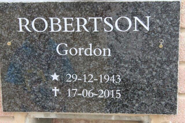 ROBERTSON Gordon 1943-2015
