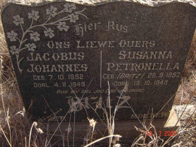 BRITZ  Jacobus Johannes 1852-1949 & Susanna Petronella BRITZ 1853-1945