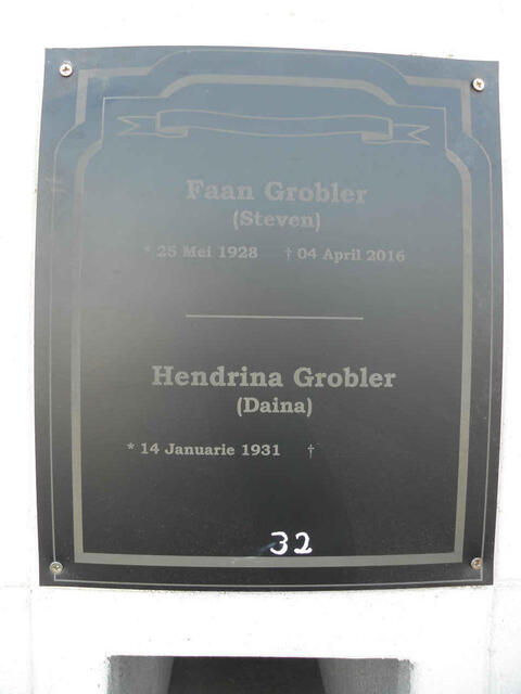 GROBLER Faan 1928-2016 & Hendrina 1931-