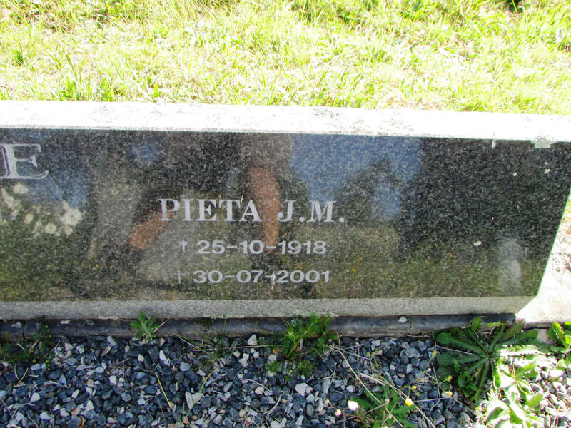 EMSLIE Pieta J.M. 1918-2001