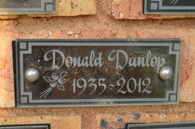 DUNLOP Donald 1935-2012