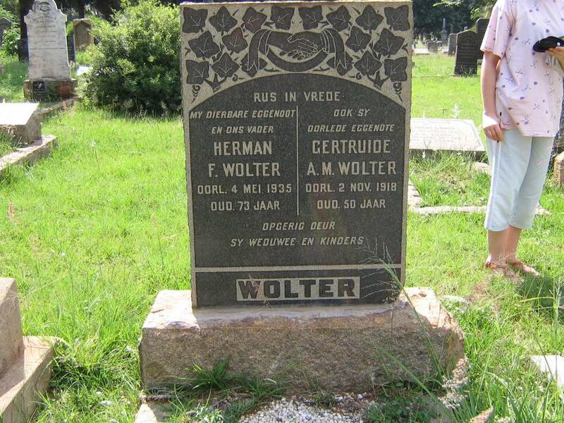 WOLTER Herman F. -1935 & Gertruide A.M. -1918