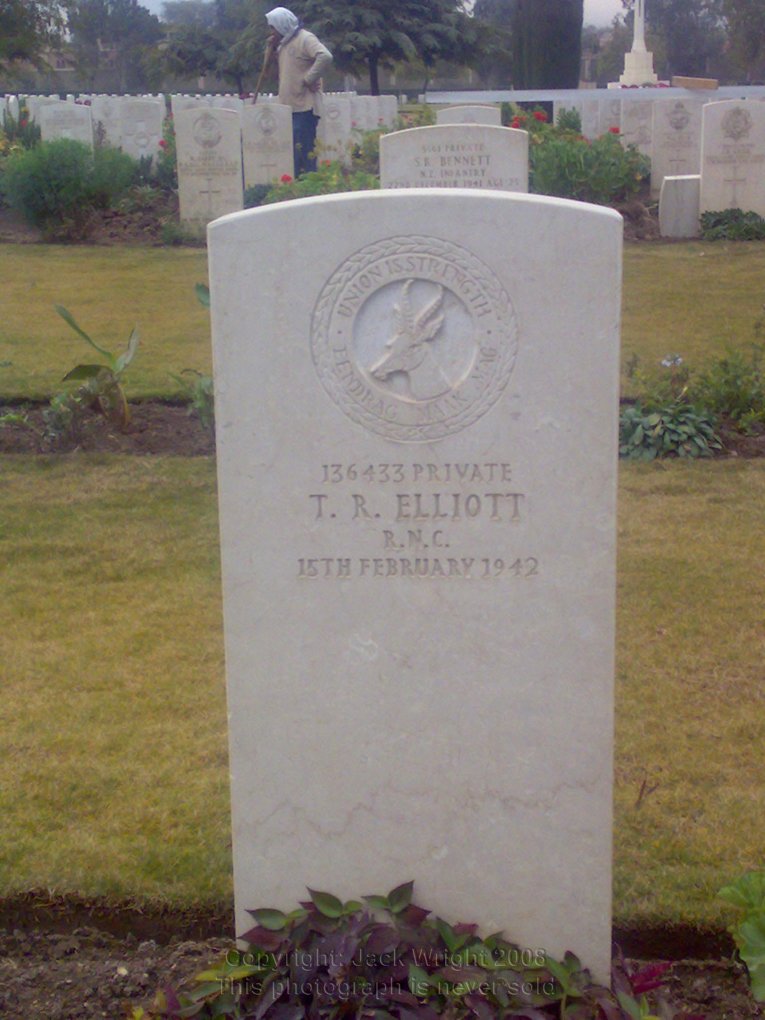 ELLIOTT T.R. -1942