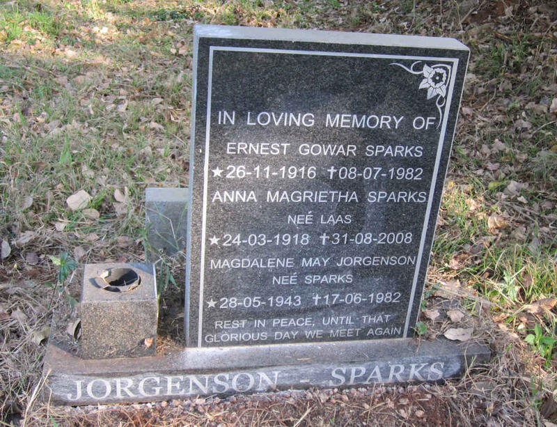 SPARKS Ernest Gowar 1916-1982 :: SPARKS Anna Magrietha nee LAAS 1918-2008 :: JORGENSON Magdalene May nee SPARKS 1943-1982