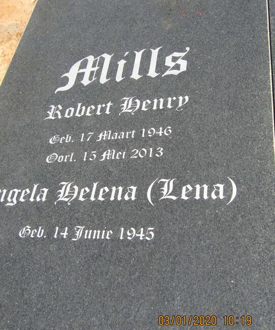 MILLS Robert Henry 1946-2013 & Engela Helena 1945-