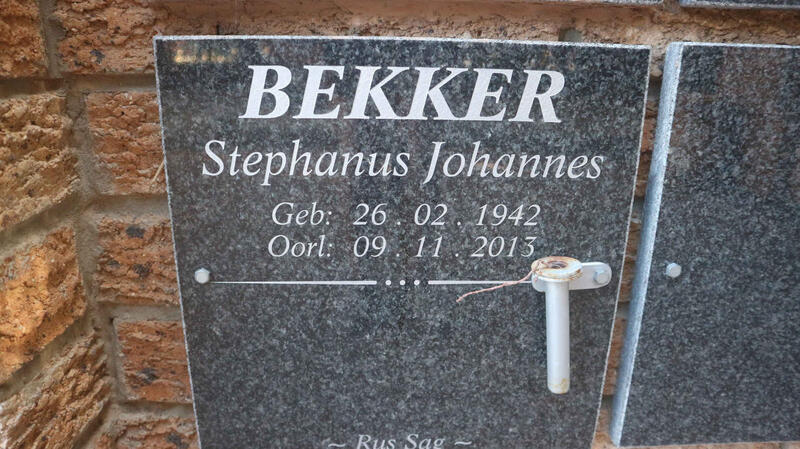 BEKKER Stephanus Johannes 1942-2013