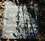 LYON Gladys 1924-2009