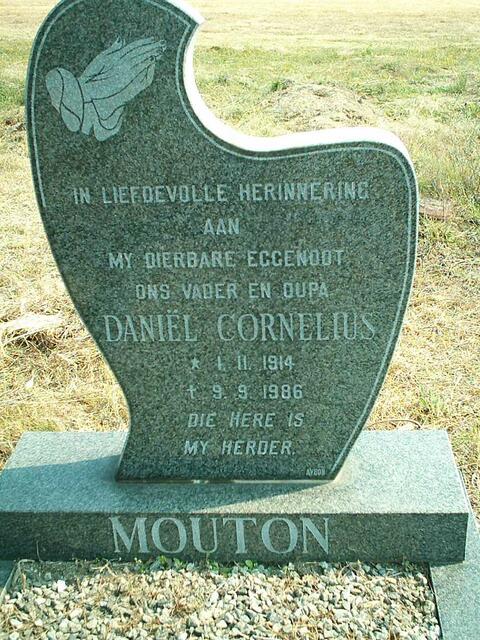 MOUTON Daniel Cornelius 1914-1986