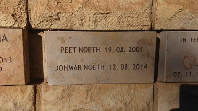 NOETH Peet -2001 :: NOETH Johmar -2014