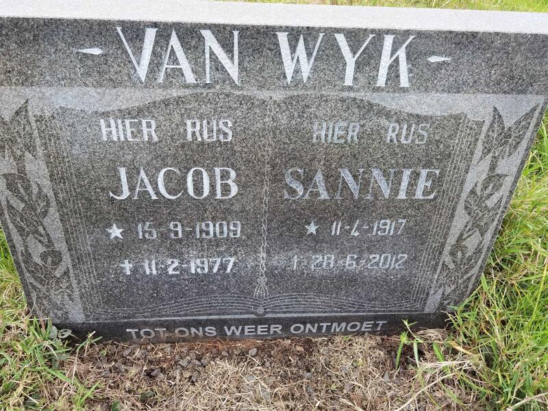 WYK Jacob, van 1909-1977 & Sannie 1917-2012