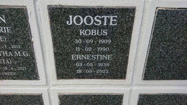 JOOSTE Kobus 1909-1990 & Ernestine 1938-2022