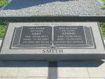 SMITH Gert 1911-1987 & Sannie 1912-1995
