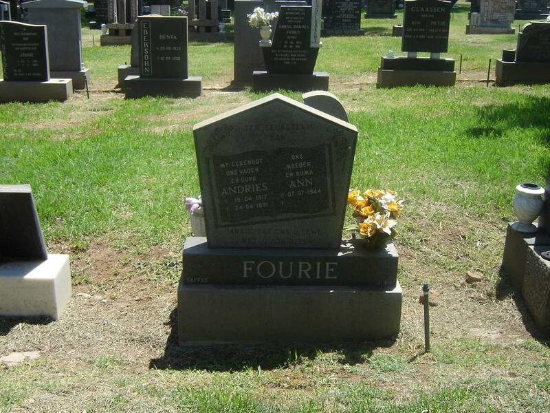 FOURIE Andries 1917-1991 & Ann 1944-