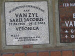 ZYL Sarel Jacobus, van 1950-2004 & Veronica