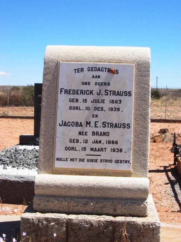 STRAUSS Frederick J. 1863-1939 & Jacoba M.E. BRAND 1866-1936