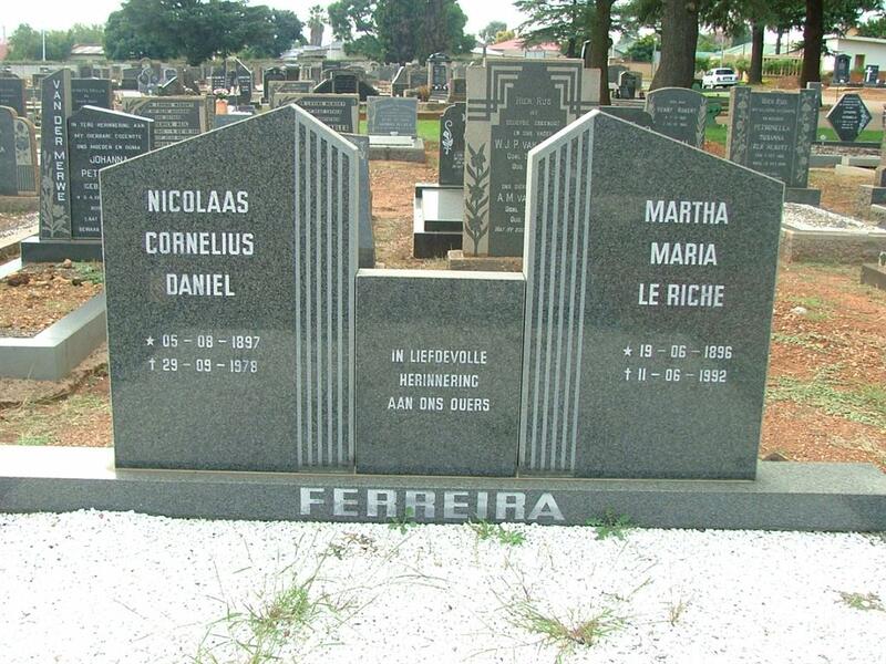 FERREIRA Nicolaas Cornelius Daniel 1897-1978 & Martha Maria LE RICHE 1896-1992
