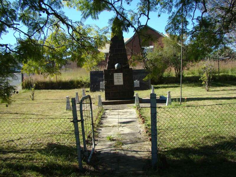 1. Entrance to the M.O.T.H.S. War Memorial