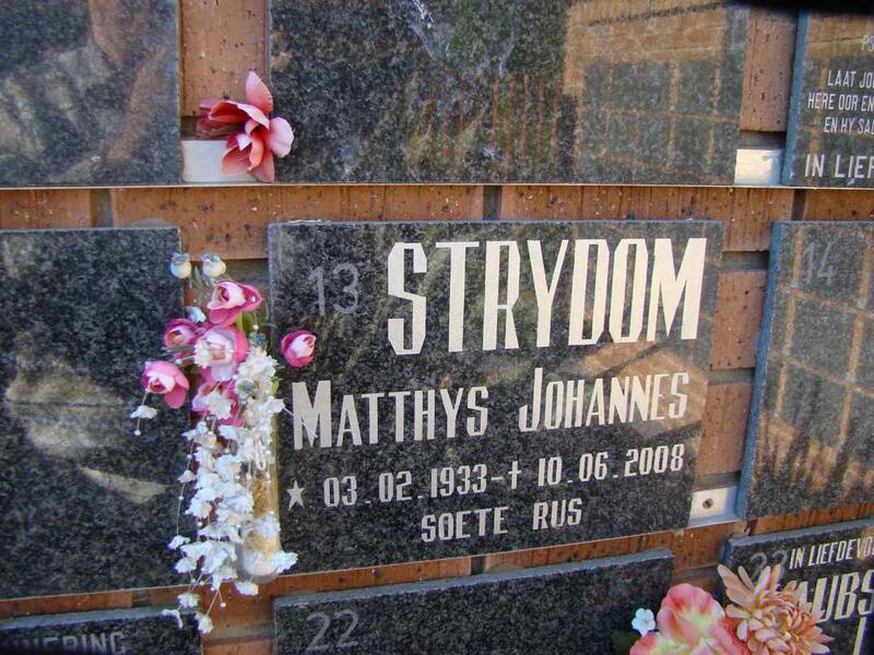 STRYDOM Matthys Johannes 1933-2008