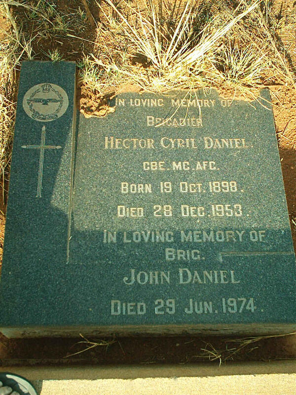 DANIEL Hector Cyril 1898-1953 :: DANIEL John -1974