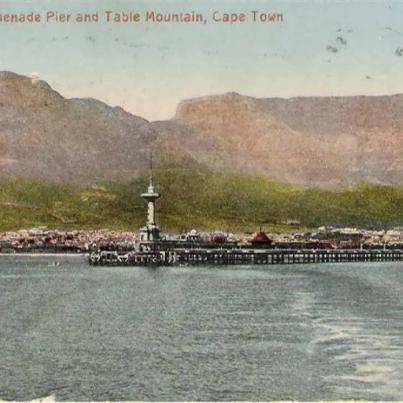 Cape Town Promenade Pier &amp; Table Mountain