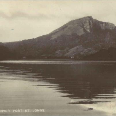 Port St Johns - The river2