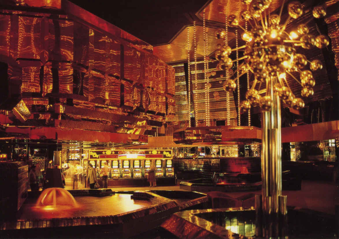 Lobby and Casino Sun City Hotel