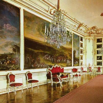 Rösselzimmer (Horse room with portraits of riding horses from the imperial stables on the walls)