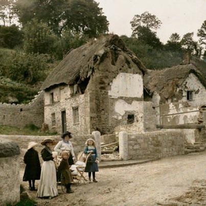 Cornwall dilapidated cottage 1913