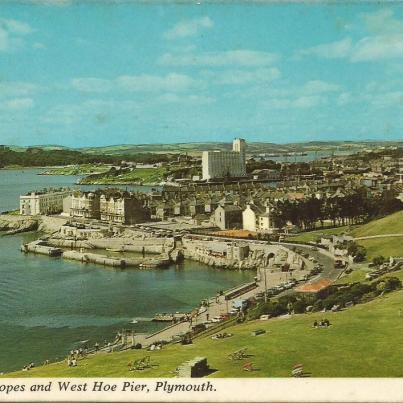 Plymouth, Hoe Slopes and West Hoe Pier