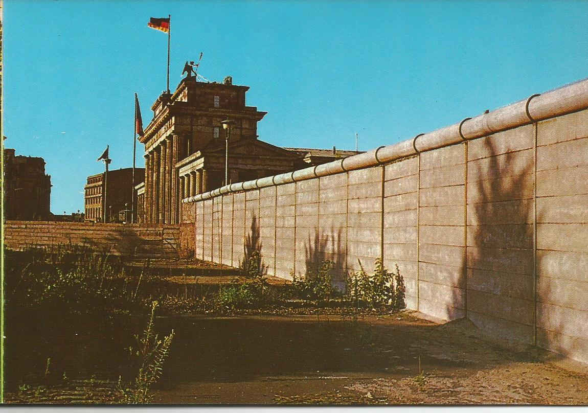 Berlin, Brandenburger Tor and Wall