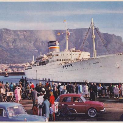 SA Oranje leaves Cape Town Harbour