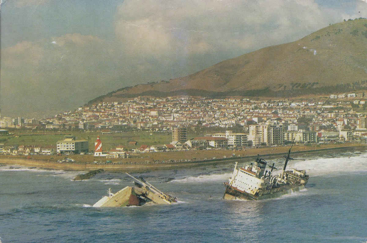 SA Seafarer, wrecked on reefs at Mouille Point