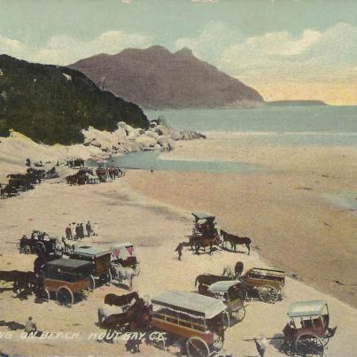 Picnicing on beach, Hout Bay