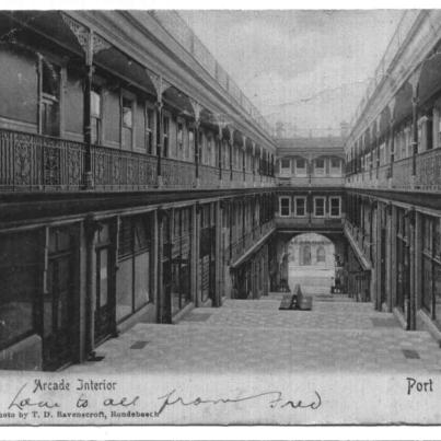 Port Elizabeth, Arcade interior