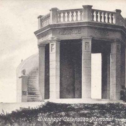 Coronation Memorial Uitenhage dated 2.12.1919