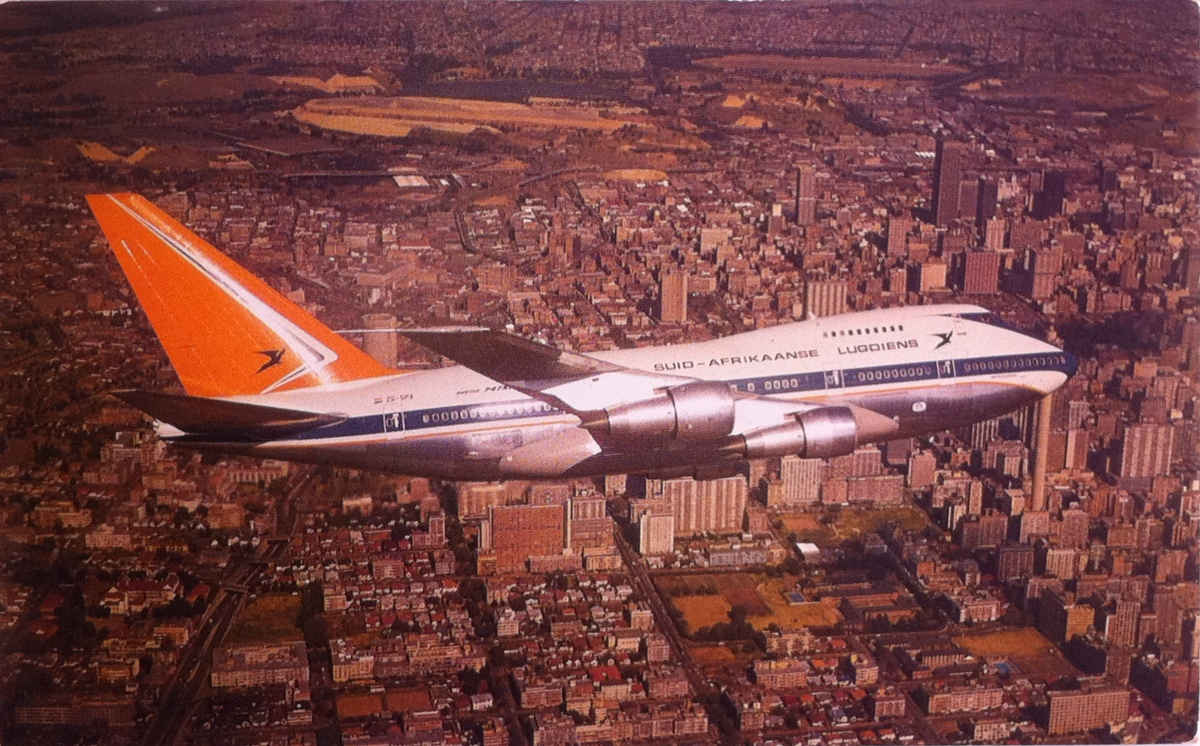 Boeing 747 van die SAL oor Johannesburg,