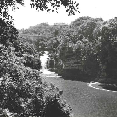 Uvongo lagoon waterfall