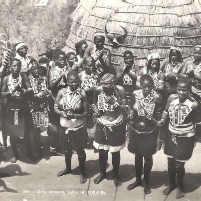 Natal - Valley of 1000 hills, Zulu Dancers