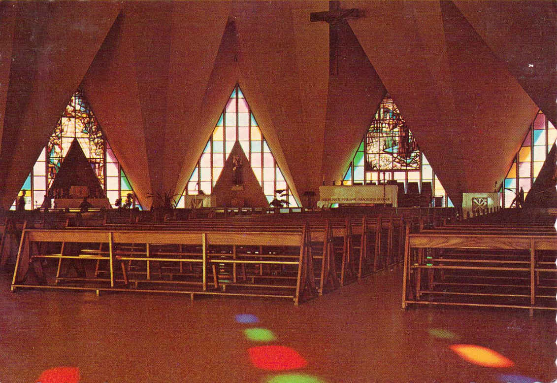 Lourenco Marques, Santo Antonio da Polana Church_interior