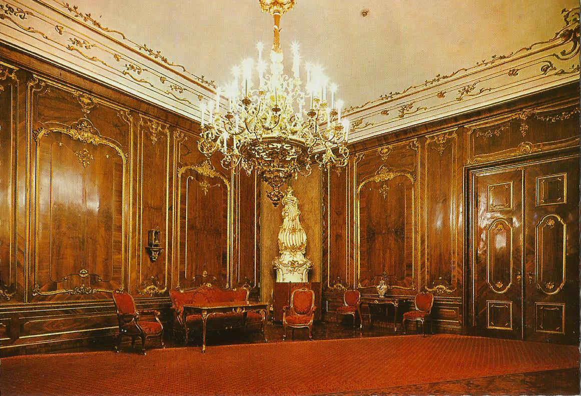 Nussbaumzimmer des Kaisers Franz Joseph 1. (Walnut room) 1766