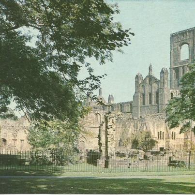 Leeds, Kirkstall Abbey_2