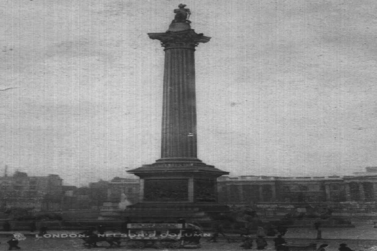 London, Nelson's column