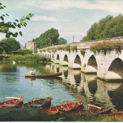 Stratford-upon-Avon, Old Clopton Bridge