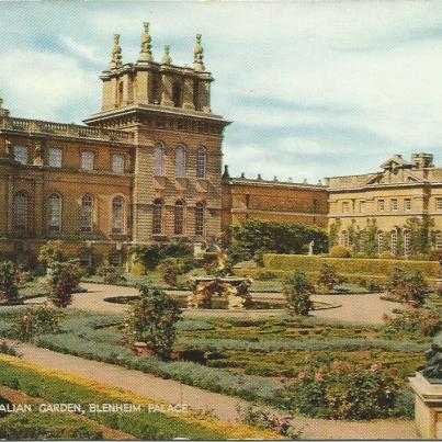 Woodstock, Blenheim Palace, The Italian Garden