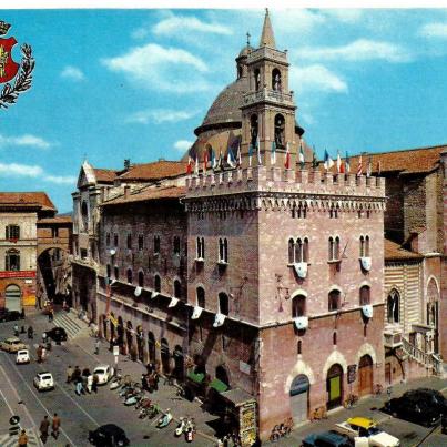 Foligno_ Republic Square _ Personages Palace