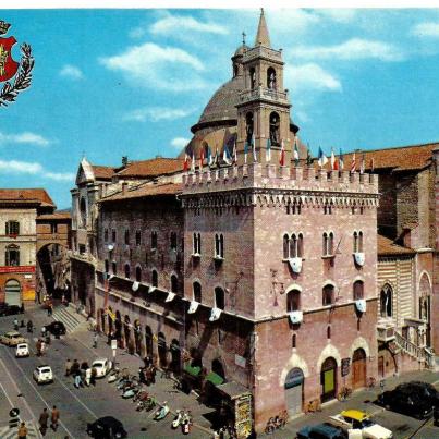 Foligno_ Republic Square _ Personages Palace